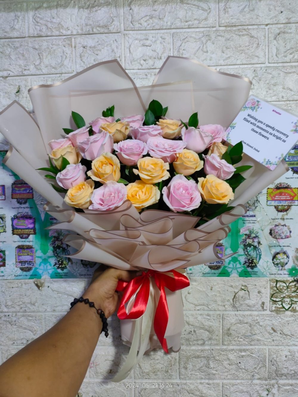 Deluxe White Lily Bouquet - 002