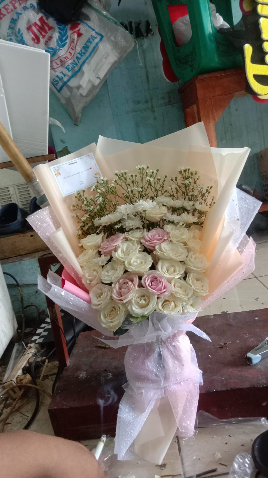 Deluxe White Lily Bouquet - 006